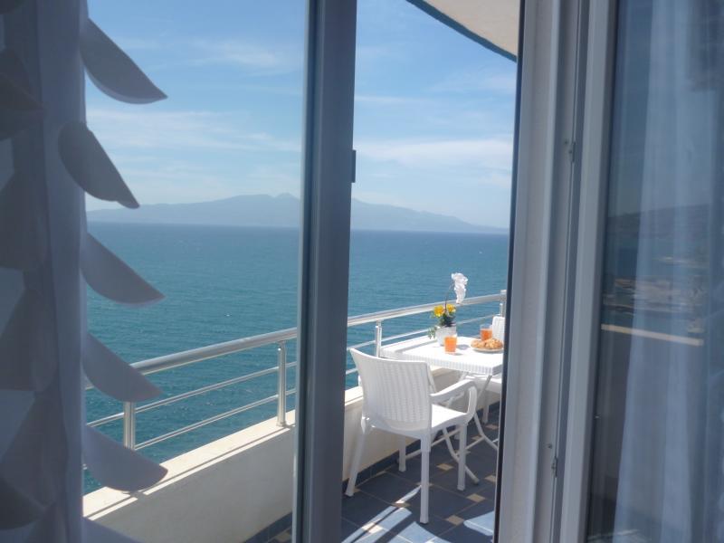 Beautifull Holiday Apartment Larisa Саранда Экстерьер фото