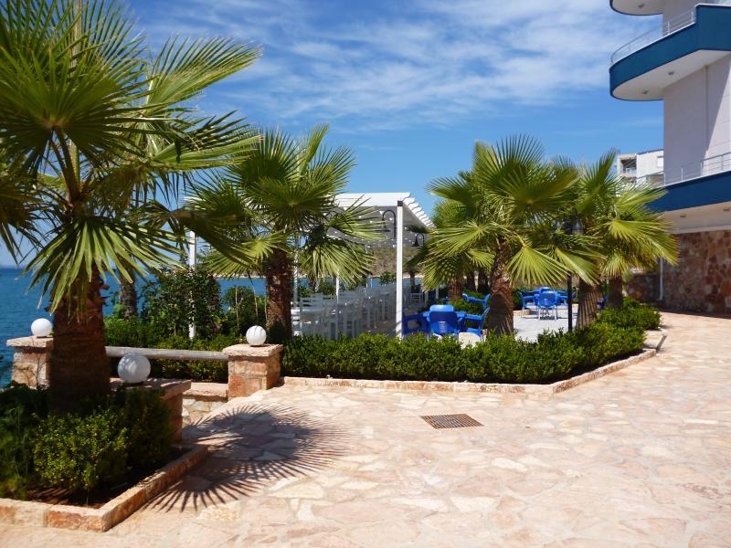 Beautifull Holiday Apartment Larisa Саранда Экстерьер фото